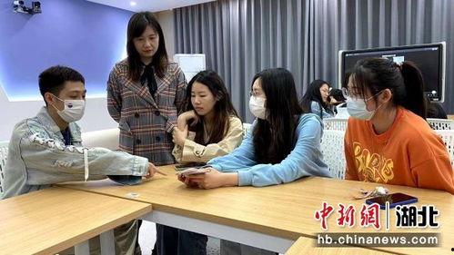 吃瓜大学老师和学生视频,揭秘师生互动背后的欢乐瞬间