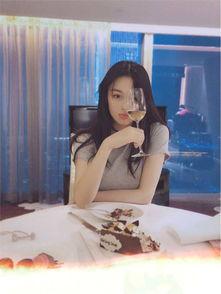 辽宁张馨予吃瓜事件视频,揭秘网络舆论的狂欢与反思