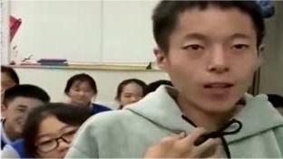 吃瓜少年小伙子视频大全,视频大全里的欢乐时光